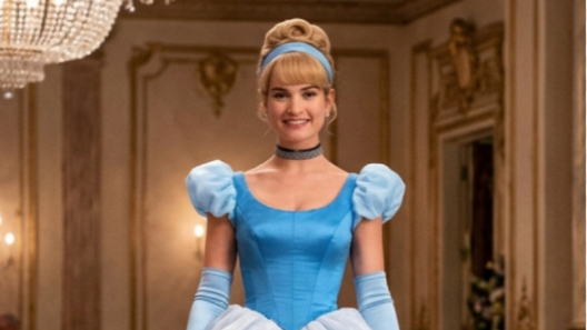Princess Ella character entertainer