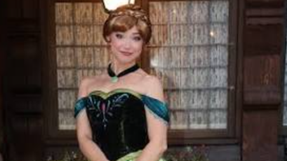 Princess Anya character entertainer