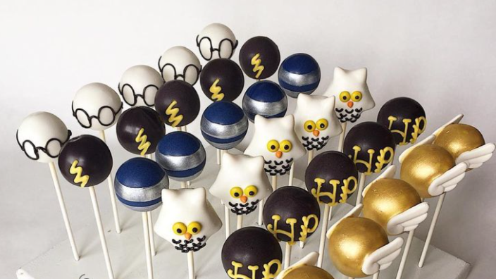 Themed Cake Pops